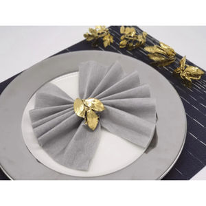 Feuille Designer Porte-serviettes en métal Rond de serviette Anneau de tissu décoratif classique pour anneau de serviette le plus vendu à un prix abordable - Product Image 1