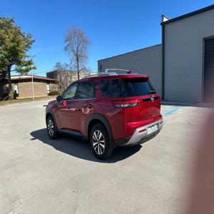 MEJOR PRECIO PARA Nissan Pathfinder SL 2023 - Product Image 3