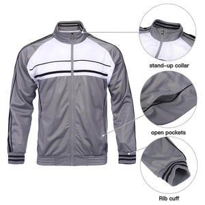 Ensemble de sport Slim Fit pour hommes Ensemble de survêtement à motif uni imprimé de logo personnalisé pour l'entraînement et l'image de marque pour le printemps - Product Image 3
