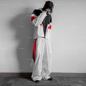 Conjunto Deportivo de Dos Piezas para Hombre en Poliéster, Chaqueta de Nailon con Cierre y Pantalones Deportivos, Chaqueta Cortavientos Personalizada de Nailon de Alta Calidad - Product Image 5