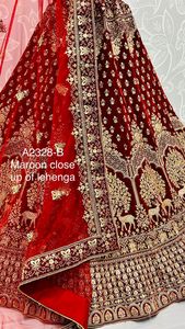 Nouveau 2023 Designer De Mariage De Mariée Porter 9000 Velours Broderie Travail Avec Diamant Marron Bleu Vert Lehenga Choli Fournisseur Indien - Product Image 5