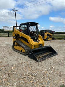 Para cargadora de dirección deslizante CAT 259D con cilindro hidráulico Eaton Nueva condición Carga nominal de 9 toneladas Euro5 Emisión 1 año de garantía - Product Image 6