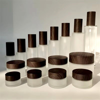Contenants en verre pour soins de la peau en gros avec couvercles en bois pour crème pour le visage, écran solaire et nettoyant facial - Couleur personnalisée