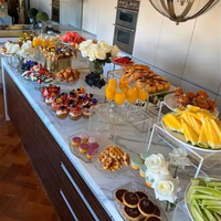Présentoir alimentaire en acrylique SHP pour desserts, grands supports de table de traiteur, cubes blancs en acrylique, rehausseurs de buffet pour événements et présentations