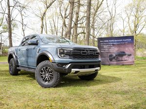 Ford Ranger XLT 2024 Usada en Buen Estado, Diseñada como una Bestia - Product Image 2