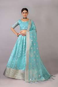 Precio de fábrica Organza Fluid Silk Banarasi Lehenga Choli para bodas y fiestas de proveedor indio - Product Image 3