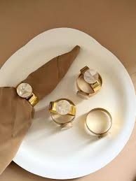 แหวนใส่ผ้าเช็ดปากสีดำทำจากทองเหลืองและเรซิ่น สำหรับตกแต่งโต๊ะที่บ้าน โรงแรม ร้านอาหาร แหวนใส่ผ้าเช็ดปากลายดอกไม้ - Product Image 6