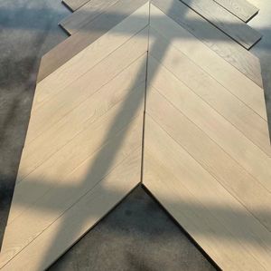 AB Grade Chevron French <strong>Oak</strong> <strong>Flooring</strong> Hardwood <strong>Flooring</strong> 12mm White <strong>Oak</strong> Timber Engineered <strong>Flooring</strong> - Product Image 3