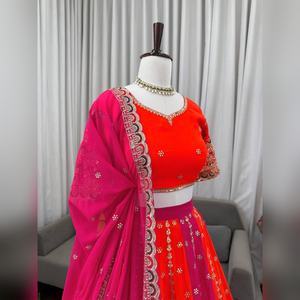 Lehenga Choli Nupcial Bordada, Bordado Intenso, Traje Indio de Boda para Mujer, Lehenga Choli de Diseñador Listo para Usar para Bodas - Product Image 5