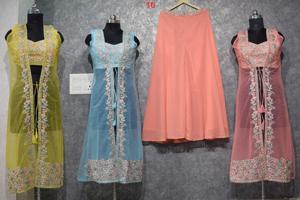 Collection Femme Tenue Tendance Pakistanaise Sharara Costumes Designer Georgette Broderie Travail En Gros Inde - Product Image 3