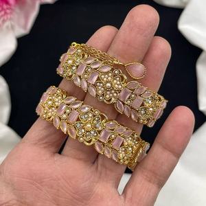 2025 Customized Indian Ethnic Women's Jewelry Sets Handmade Antique Gold Plated Zircon Flower Design Openable Bangles Fashion - Product Image 3