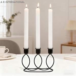 Bougeoir en fil métallique noir à 3 bras, candélabre décoratif en fer pour la Saint-Valentin, Noël, autres bougeoirs, lanternes - Product Image 1