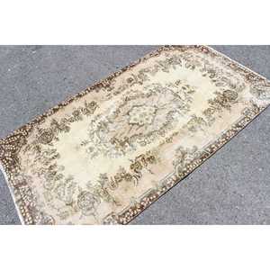 Tapis d'appoint vintage 3,6x6,6 pi (111x201 cm), tapis turc marron à pois - Product Image 4