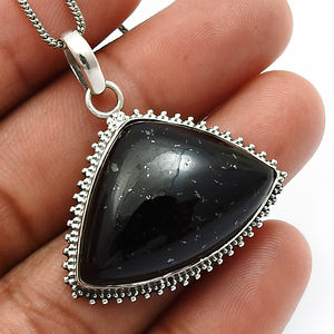 Trillion Shape Black Tourmaline Gemstone Classy Pendant 925 Sterling Silver Joyería hecha a mano Precio al por mayor Proveedor a granel India - Product Image 5