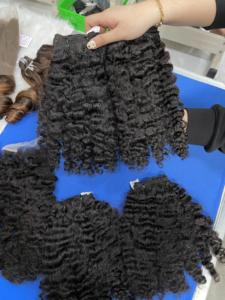 Bundles de cheveux bouclés Cheveux cambodgiens bruts non transformés vierges Kinky Curly Bundles avec extensions de cheveux humains - Product Image 3