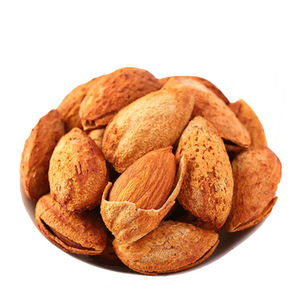Amandes crues biologiques de grande taille, forme uniforme, teneur élevée en huile, saveur robuste - pour les fabricants et les grossistes alimentaires - Product Image 2