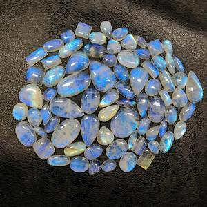 Precio al por mayor: Cabujón de piedra lunar arcoíris natural, gema de fuego azul, certificado por terceros, gemas Mehrajudin, 9-18 quilates - Product Image 1