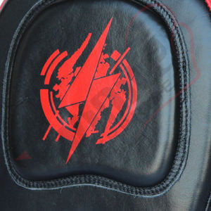 Manopla de Boxeo Compacta con Logotipo Personalizado 2025, Cuero Vacuno de Grano Fino, Manopla Curva para Entrenamiento de Boxeo, Protección - Product Image 3