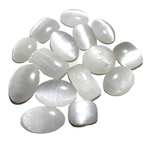 Sélénite de qualité supérieure mélange de pierres précieuses en vrac forme et taille Cabochon de sélénite de qualité supérieure approvisionnement en vrac de pierre de sélénite pour bijoux - Product Image 2