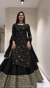 Nuevo último diseñador de ropa de fiesta y boda Faux Georgette hilo con bordado de secuencia y borde de encaje Top Lehenga & Dupatta - Product Image 2