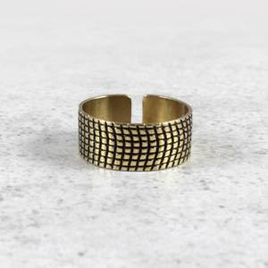 1985 Alabama Patine large bande quart anneau bijoux demi-rond 12mm laiton pierre bague pour femmes martelé texturé anneau - Product Image 4