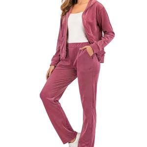 Conjunto Deportivo de Invierno de Dos Piezas para Mujer, con Logotipo Personalizado Premium, Tejido de Punto Sólido, Sudadera con Capucha y Cremallera Completa, Pantalones 100% Algodón - Product Image 4