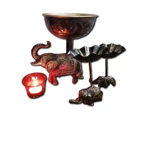 Linterna de elefante de latón hecha a mano, recién llegada, mesa étnica tradicional, estilo Diwali, decoración del hogar con madera - Product Image 1