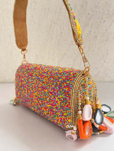 Sac à main perlé fait main avec miroir, pompons et rabat, capacité 1L, couleurs personnalisables, doublure polyester, logo personnalisé, idéal pour les soirées - Product Image 2