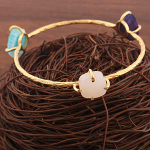 Custom Jewelry Manufacturer Natural Three Stone Statement Bangles Solid Brass Gold Plated Designer Texture Finish Band Bangles - Product Image 4