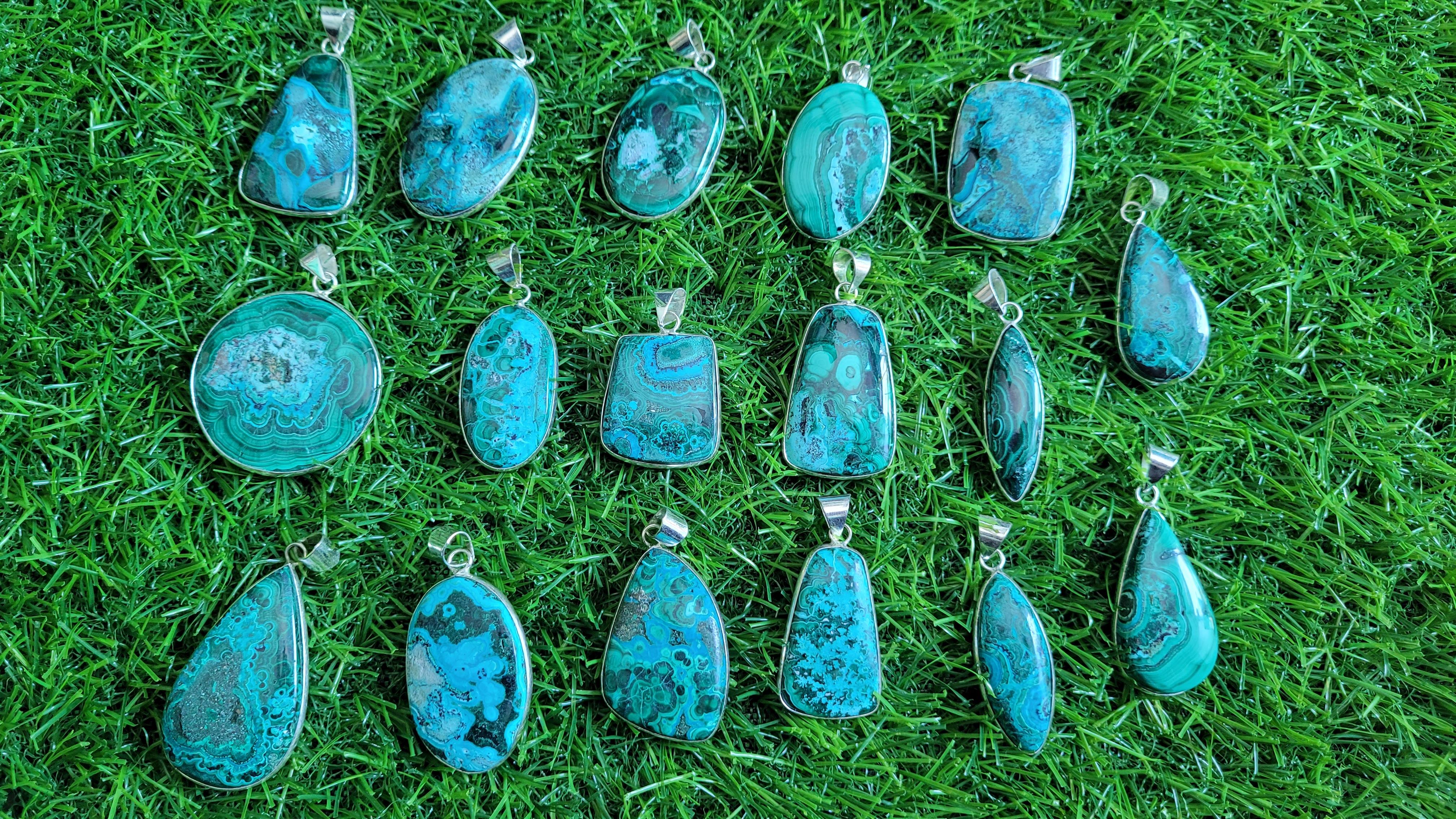 สีเขียว