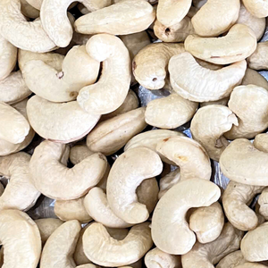 Vente en gros de noix de cajou bon marché WW240 et WW320 Vente en gros de noix de cajou Santigo Viet Nam Délai court - Product Image 1