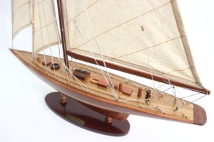Mô hình tàu buồm bằng gỗ vẽ tay, thiết kế tùy chỉnh - Trang trí nhà theo phong cách hàng hải & Quà tặng chủ đề phong thủy - Product Image 6