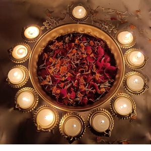 Diwali Décoratif Métal Diya Laiton Urli Conception Personnalisée Pour La Décoration Intérieure Entreprise De Fabrication Locale 2024 - Product Image 1