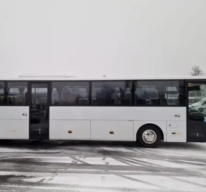 ดีที่สุด!! รถบัส Se-traa S 517 มือสอง ปี 2019 2020 2021 ราคาประหยัด โปรโมชั่นสุดคุ้ม พร้อมเบาะหนัง 56 ที่นั่ง กล้องมองหลัง พวงมาลัยซ้าย - Product Image 1