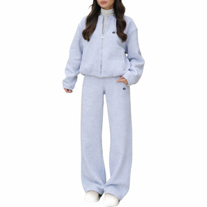 Ensemble de survêtement en polaire à fermeture éclair intégrale pour femmes Pantalon à jambe droite décontracté Mélange de coton doux Vêtements de détente d'hiver pour la fabrication à l'unité (OEM) et la fabrication à la demande (ODM) Approvisionnement en vrac - Product Image 1