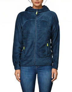 Vente en gros Veste polaire à capuche confortable de style urbain pour femmes coupe moderne Veste d'hiver respirante et lourde pour femmes - Product Image 1