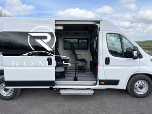 FIAT Ducato XL4H2n 4x2 Minibus Guida a Sinistra Diesel Trasmissione Manuale Euro 6 21-40 Posti - Product Image 2