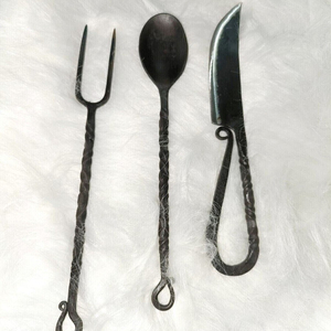 Ensembles de couverts modernes utilisés pour la maison Hôtel Restaurant Ustensiles de cuisine Couleur noire Ensemble de couverts avec taille et design personnalisés par HHO - Product Image 4