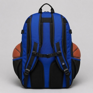 Bolsa profesional para equipo de baloncesto con construcción duradera, múltiples bolsillos de almacenamiento, diseño ligero y seguro - Product Image 2
