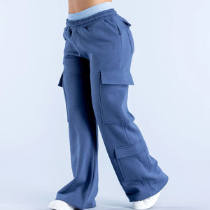 Pantalones de chándal de pierna ancha para mujer Joggers con decoración de botones Patrón de logotipo Manga larga Pantalones cargo de punto grueso Técnicas lavadas - Product Image 1