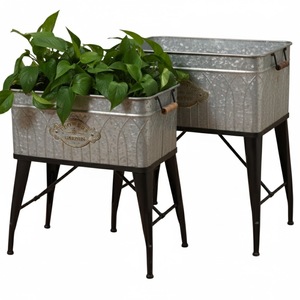 Macetas de Metal Doradas de Estilo Moderno al por Mayor con Soporte y Ruedas, Macetas Grandes Independientes para Decoración de Jardín Interior - Product Image 5