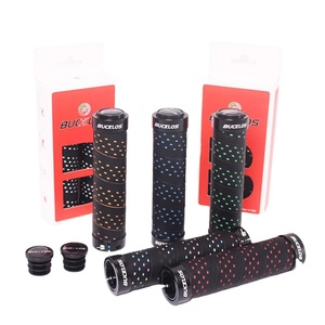 BUCKLOS nouveau arrivé dix couleurs poignées de <span class=keywords><strong>VTT</strong></span> <span class=keywords><strong>poignée</strong></span> de cyclisme souple couvre <span class=keywords><strong>vtt</strong></span> silicone poignées de guidon de vélo - Product Image 1