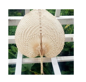 Ventilateur à main pliable en soie de bambou abordable du fournisseur 99GD Vietnam à prix compétitif - Product Image 1