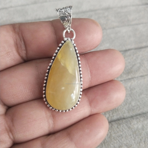 Bague en cristal d'opale jaune sculptée à la main de qualité supérieure en pierres précieuses naturelles bijoux hommes femmes réglable nouveau réel vente en gros - Product Image 1