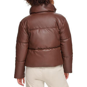 Veste matelassée en cuir pour femme bon marché Conception personnalisée avec rembourrage en coton respirant Tissu en toile durable - Product Image 3