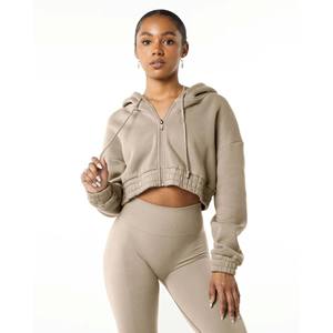 Sweat à capuche à fermeture éclair court pour femmes à la mode avec manches longues côtelées élégantes vêtements décontractés respirants sweats à capuche pour les hivers - Product Image 1