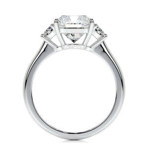 Anillo de Compromiso Zenvella con Diamante Cultivado en Laboratorio, Corte Cuadrado, Tres Piedras con Piedras Laterales de 0.5 CT, Certificado IGI - Product Image 3