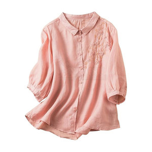 Ropa de mujer más vendida Ropa de calle Camisetas a bajo MOQ Camiseta bordada de mujer de calidad premium - Product Image 1