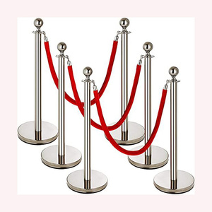 Barrera de cola de acero inoxidable pulido de lujo con cuerda roja elegante para hoteles, bancos y restaurantes - Product Image 2