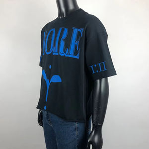 T-shirt surdimensionné de luxe offrant confort, douceur et style moderne T-shirt surdimensionné doux en tissu premium - Product Image 2